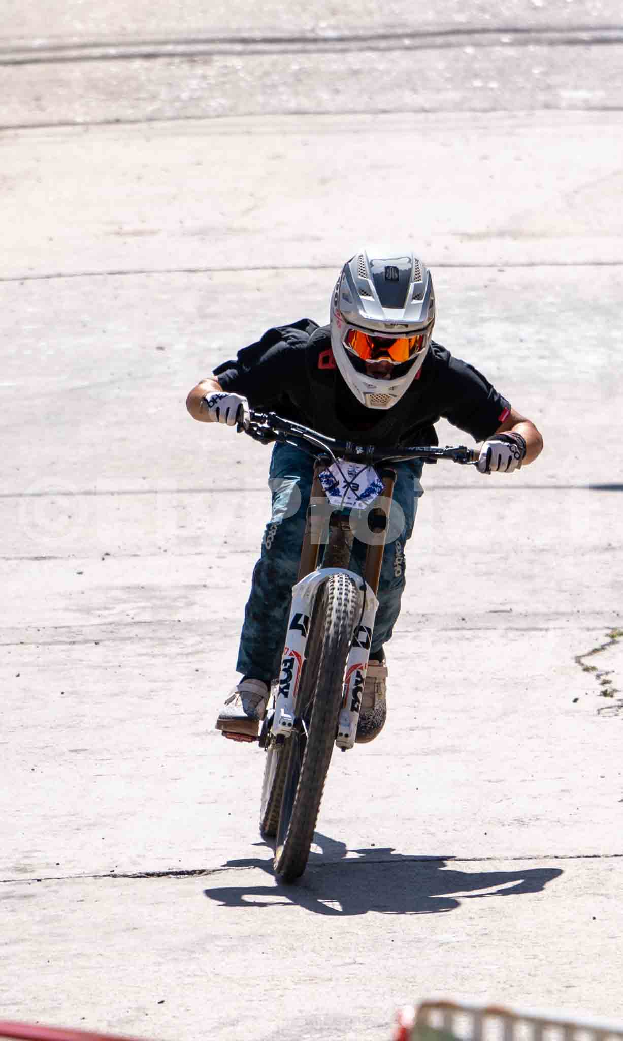 URBANO PARTE ALTA RIDER ELIAS BRUNA