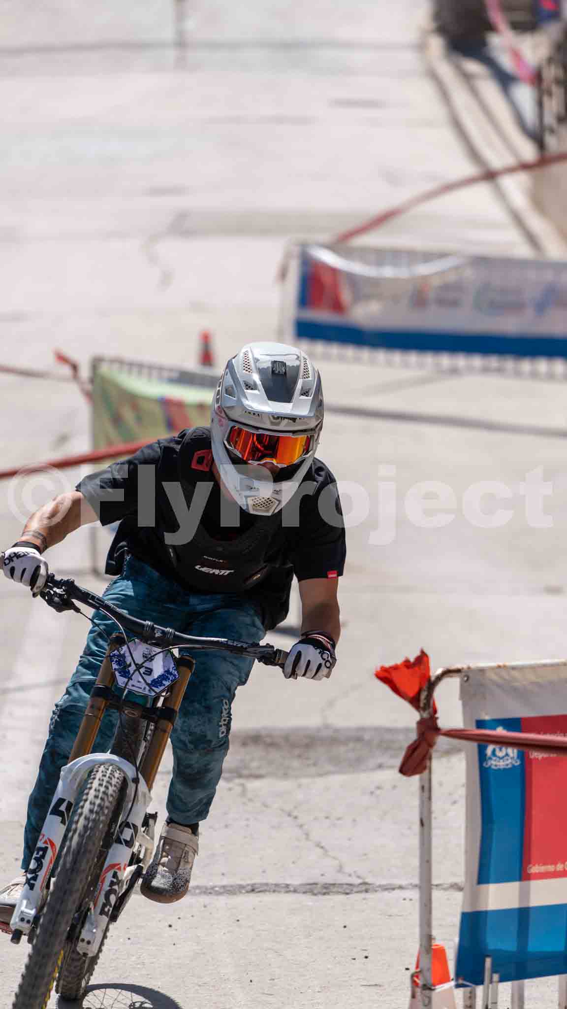 URBANO PARTE ALTA RIDER ELIAS BRUNA