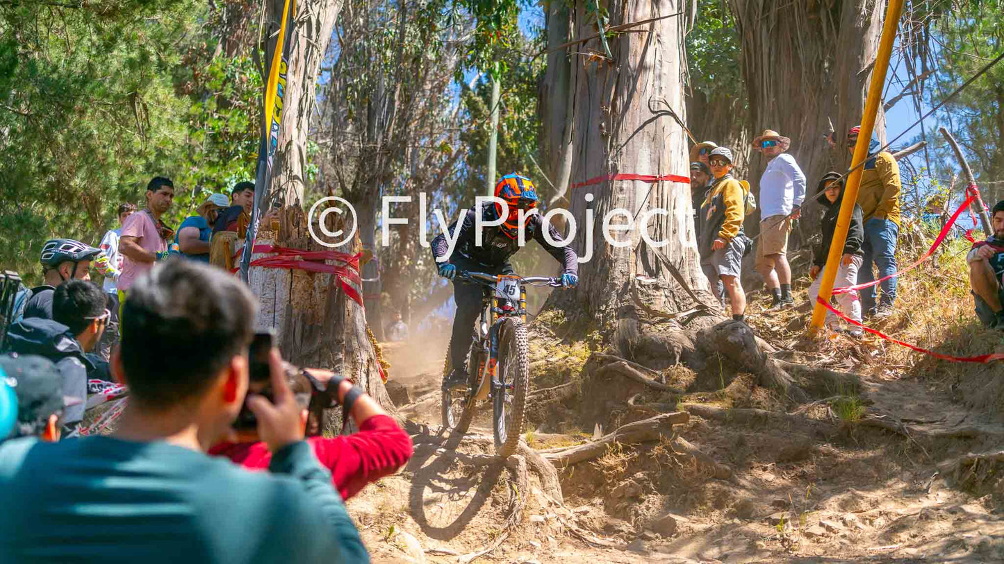 TALCA TOUR NACIONAL DH RIDER 45 Michael Williams Marin Castillo
