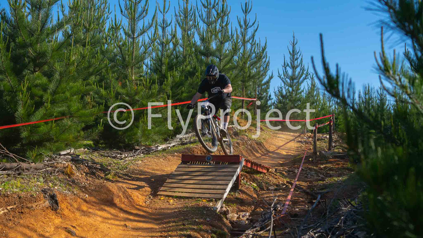 PUMONES FAST RACING RIDER 105 Alan Cabrera