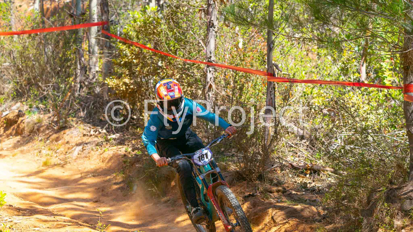 PUMONES FAST RACING RIDER 181 Luciano Valenzuela