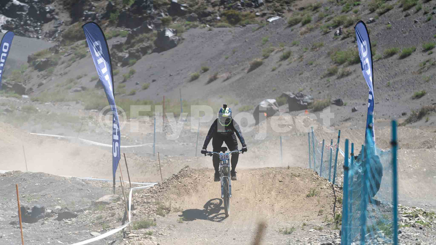 OPEN SHIMANO FOTOGRAFIA Rider 215 Felipe Lopez Nevados de Chillan