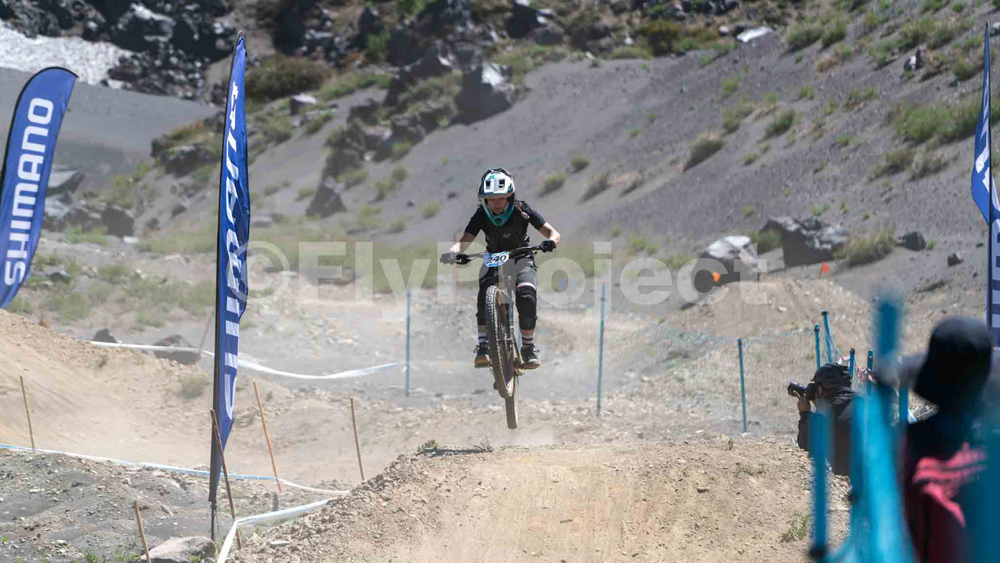 OPEN SHIMANO FOTOGRAFIA Rider 240 Camila Vivar Nevados de Chillan