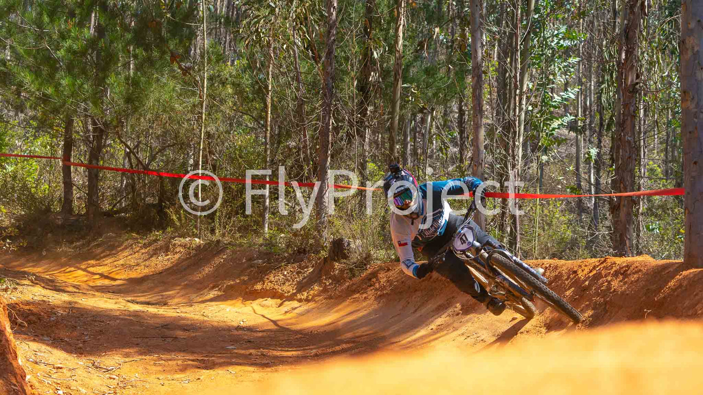 PUMONES FAST RACING RIDER 47 Carlos Salazar