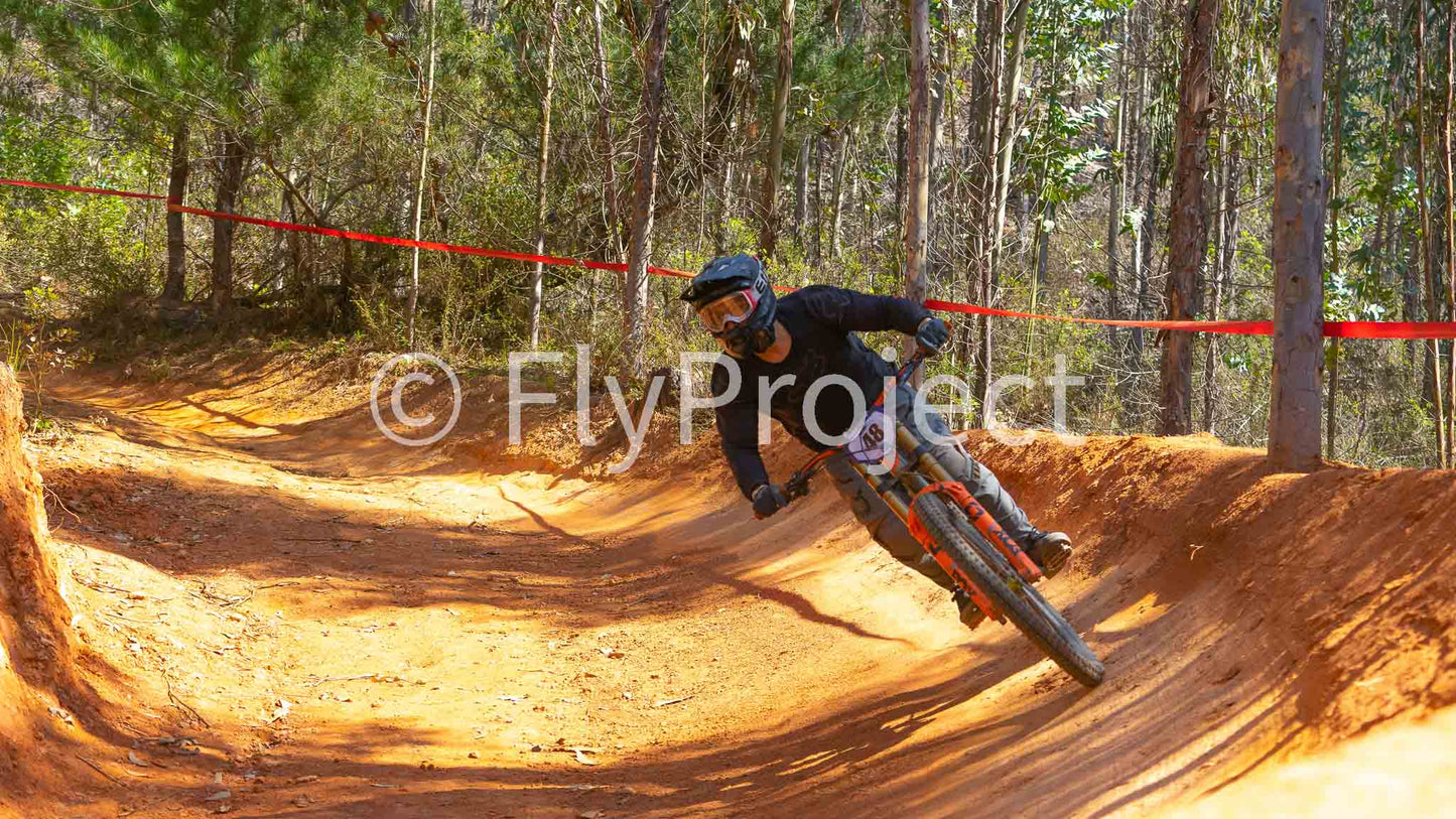 PUMONES FAST RACING RIDER 48 Cesar Reyes