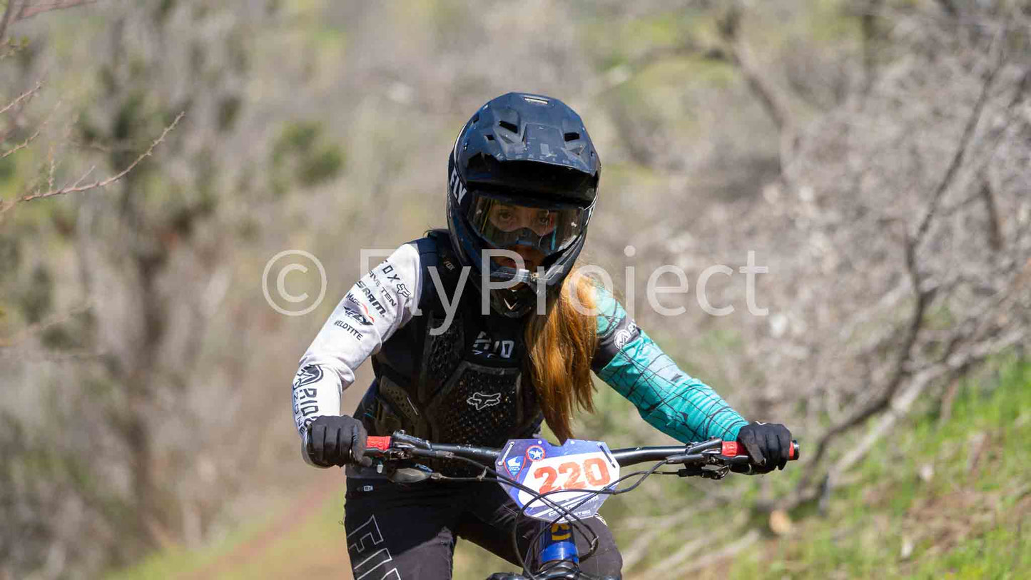 ENDURO CHILE Rider 220 Natalia Canelo