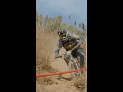 PACK VIDEO ENDURO SERIES PICHIDANGUI 3A FECHA EBIKE RIDER 27 CRISTOBAL CONVALIA Pivot Cycles - Portillo e-bike pro