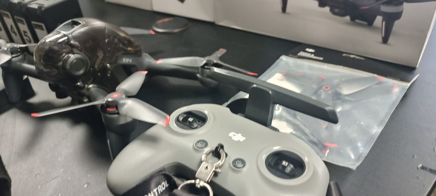 DRONE DJI FPV USADO FLY MORE COMBO X2
