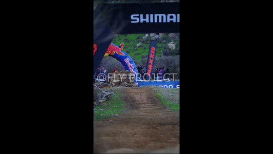 Deache Series Race Clip Catemu Rider 319 Cristian Ivan Jeria Bahamondes 317 Agustin Eduardo Chavez Toro