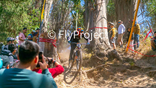 TALCA TOUR NACIONAL DH RIDER 45 Michael Williams Marin Castillo