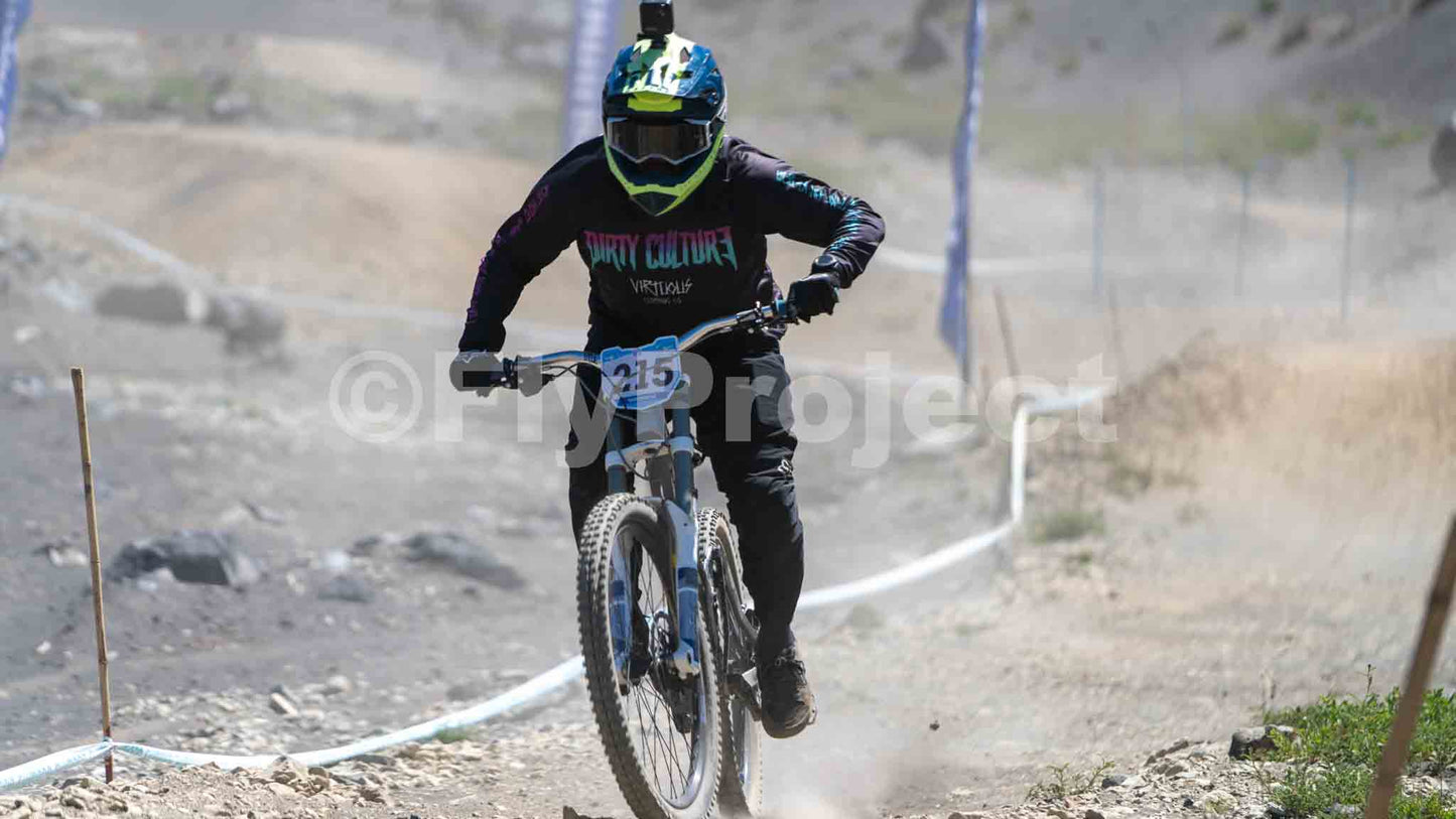 OPEN SHIMANO FOTOGRAFIA Rider 215 Felipe Lopez Nevados de Chillan