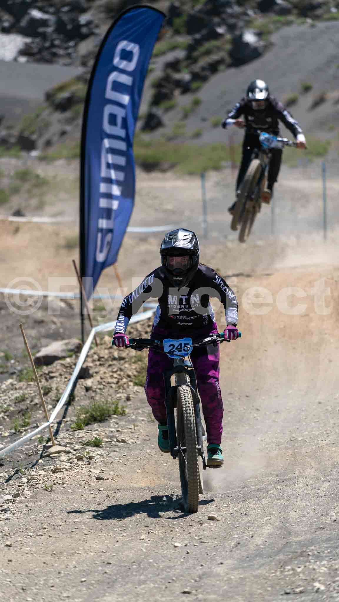 OPEN SHIMANO FOTOGRAFIA Rider 245 Betsabe Concha Nevados de Chillan