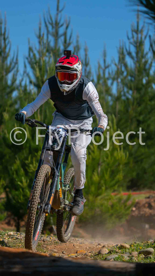 PUMONES FAST RACING RIDER 44 Cristobal Castillo