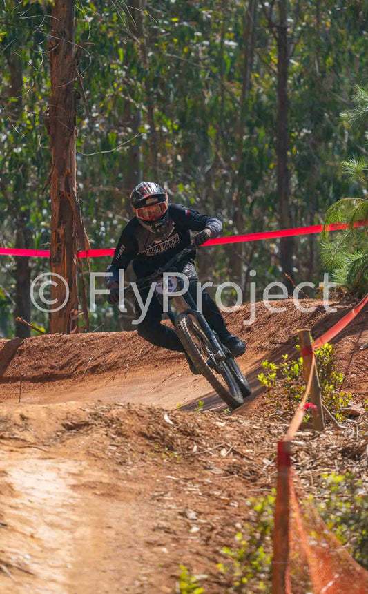 PUMONES FAST RACING RIDER 64 Jaime Bustamante