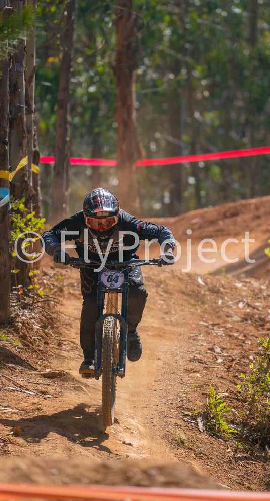 PUMONES FAST RACING RIDER 64 Jaime Bustamante