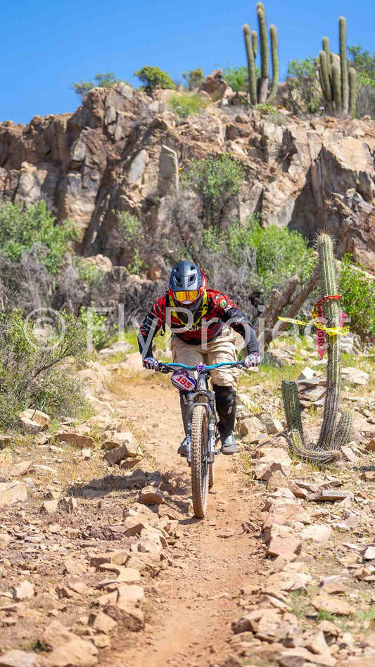 ENDURO CHILE Rider 195 Bastian Muñoz