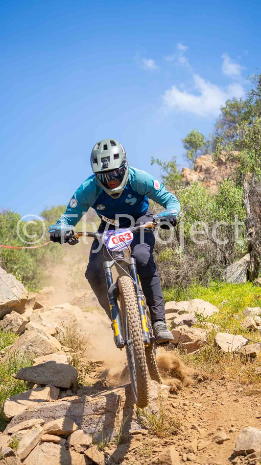 ENDURO CHILE Rider 63 Alberto Tank
