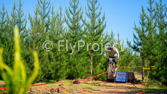PUMONES FAST RACING RIDER 13 Christopher Baez