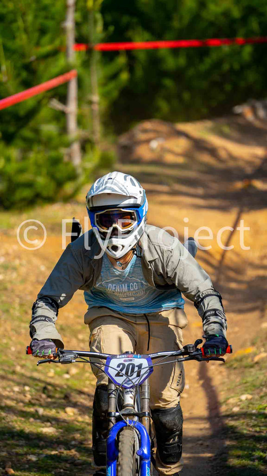 PUMONES FAST RACING RIDER 201 Gabriel Rosas